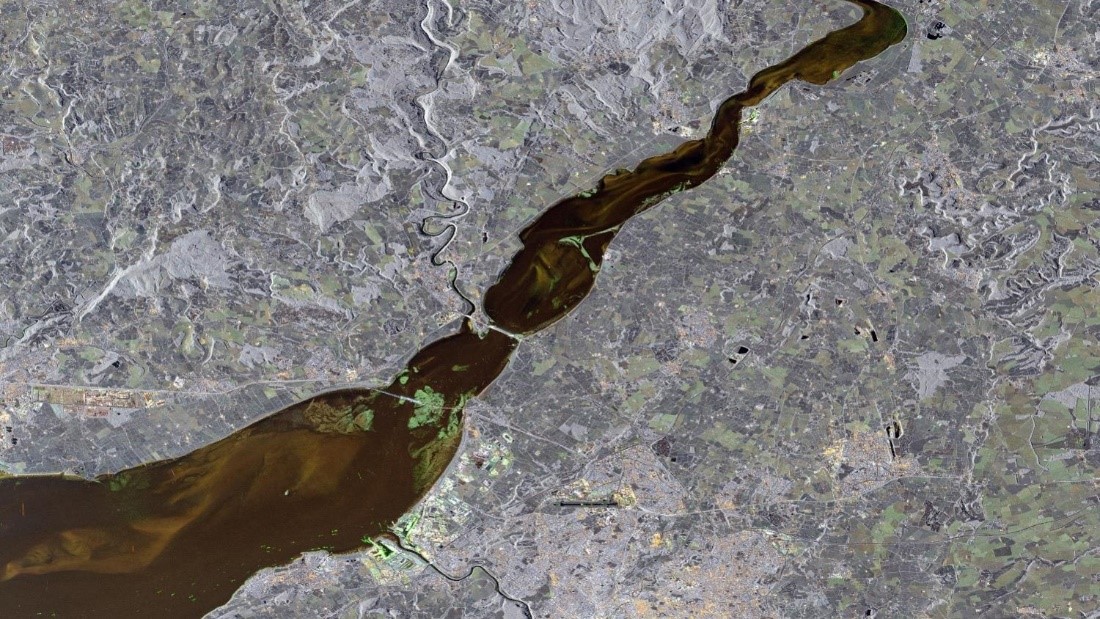 Figure 1: False colour visualisation of the Bristol Channel derived from SAR amplitude data using OpenInSAR.