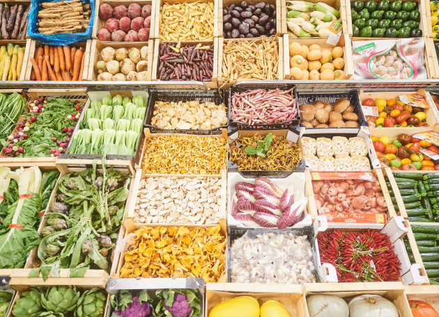 Fresh fruit and vegetables in the supermarket