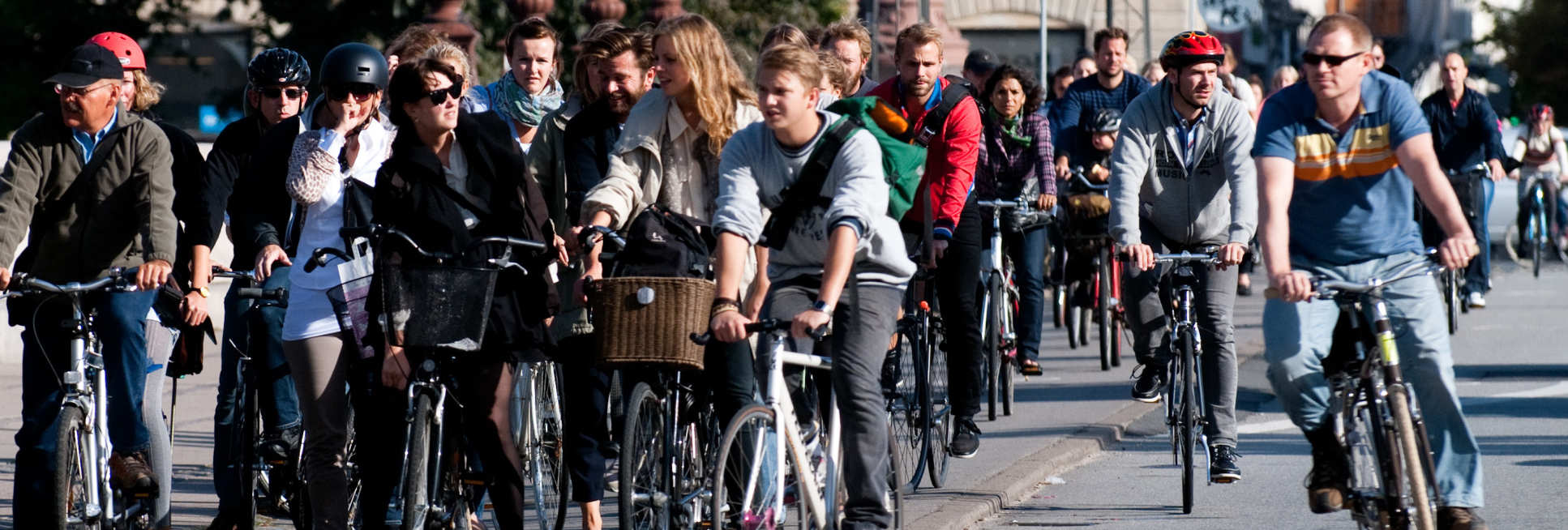 Commutes on bicycles