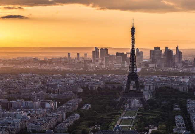 Paris dawn