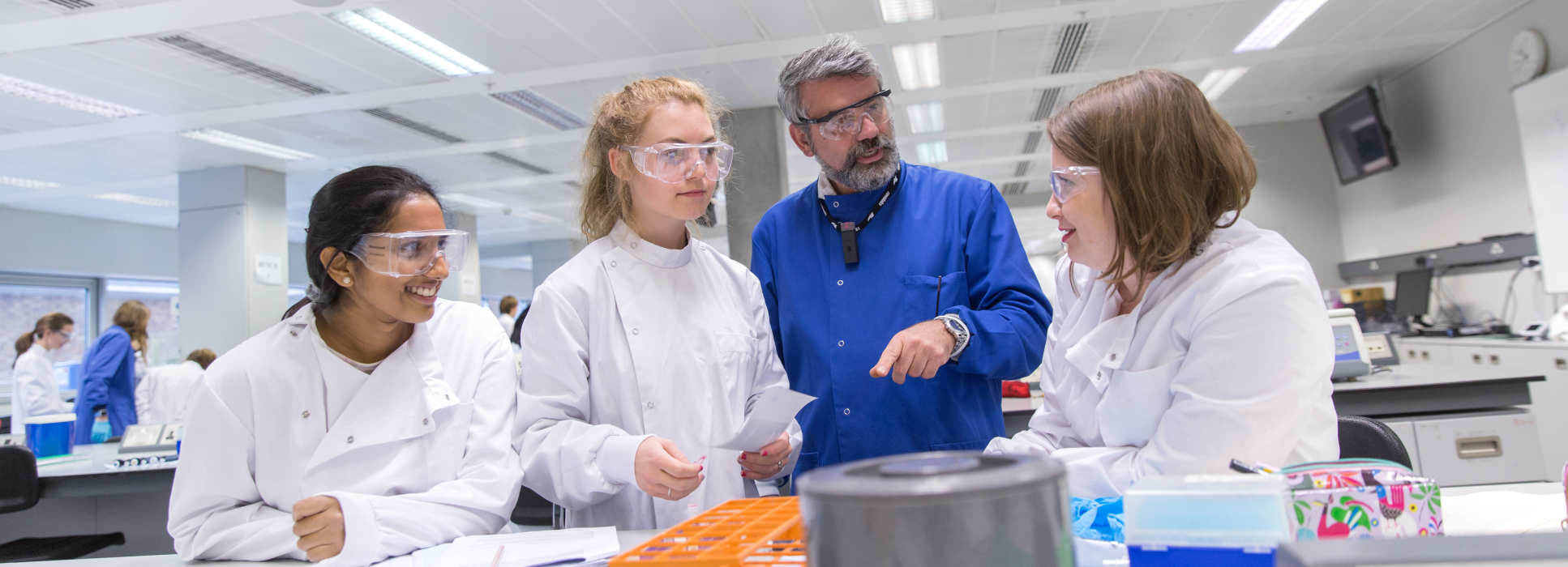 Life Sciences students in the lab