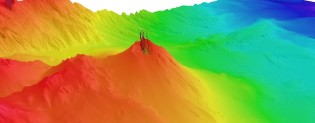 Underwater volcano behavior captured by timely scientific expedition