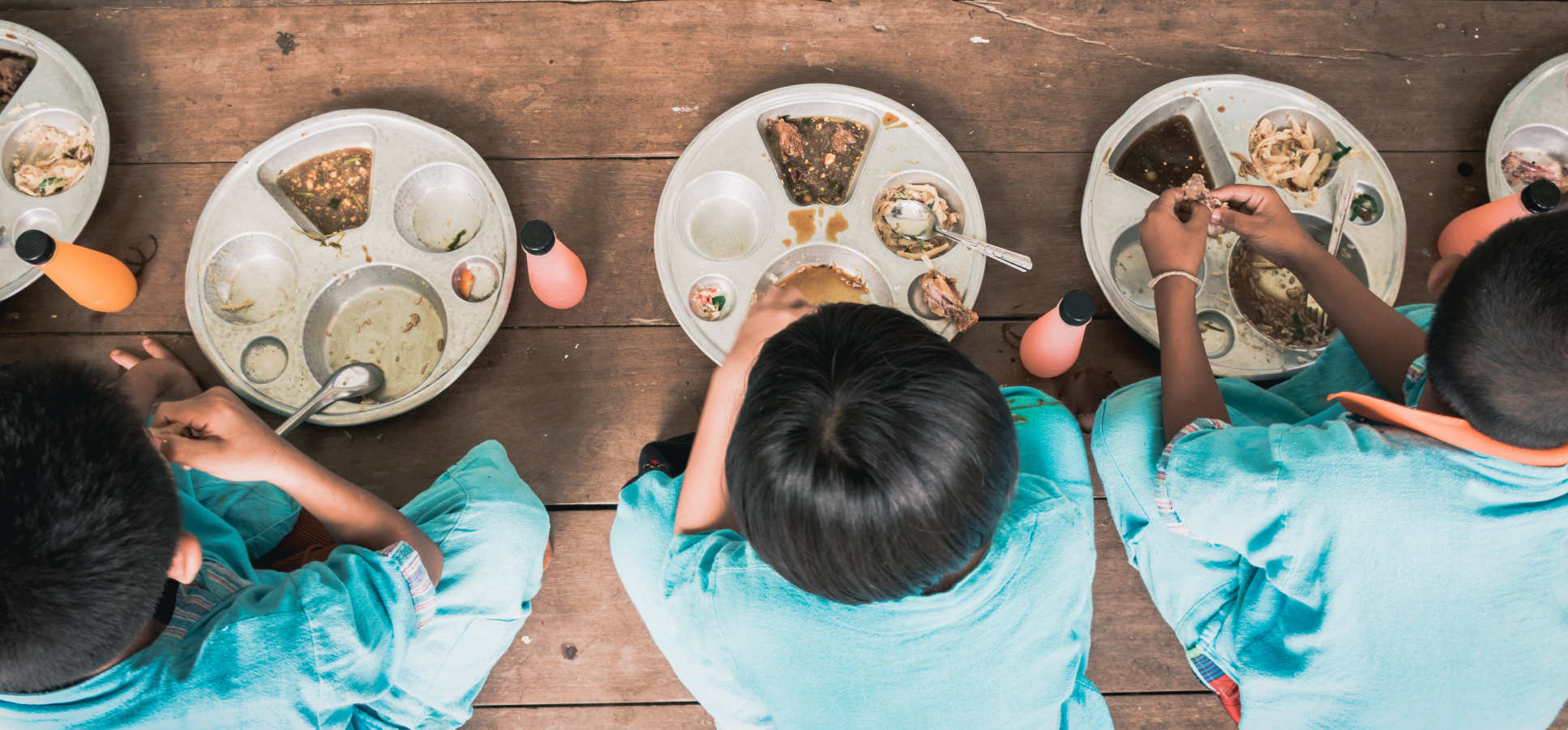 Children eating 